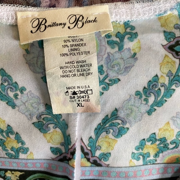 Brittany Black Sleeveless Pullover Layered Top - Picture 8 of 8